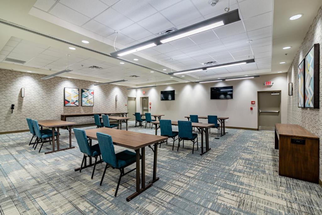 Four Points by Sheraton Brunswick - image 5