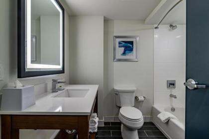 Four Points by Sheraton Brunswick - image 8