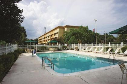 Wingate by Wyndham Brunswick - image 3