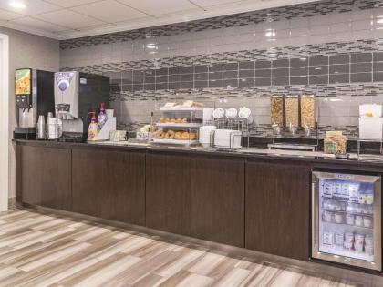 Wingate by Wyndham Brunswick - image 6