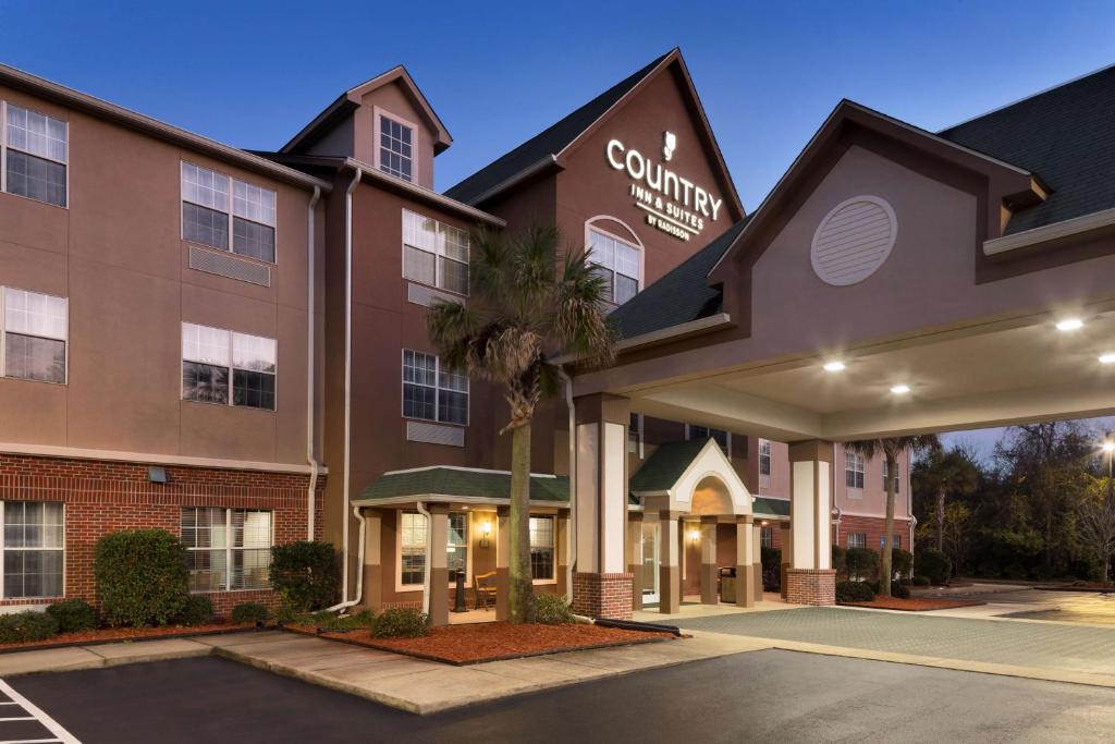 Country Inn & Suites by Radisson Brunswick I-95 GA - main image