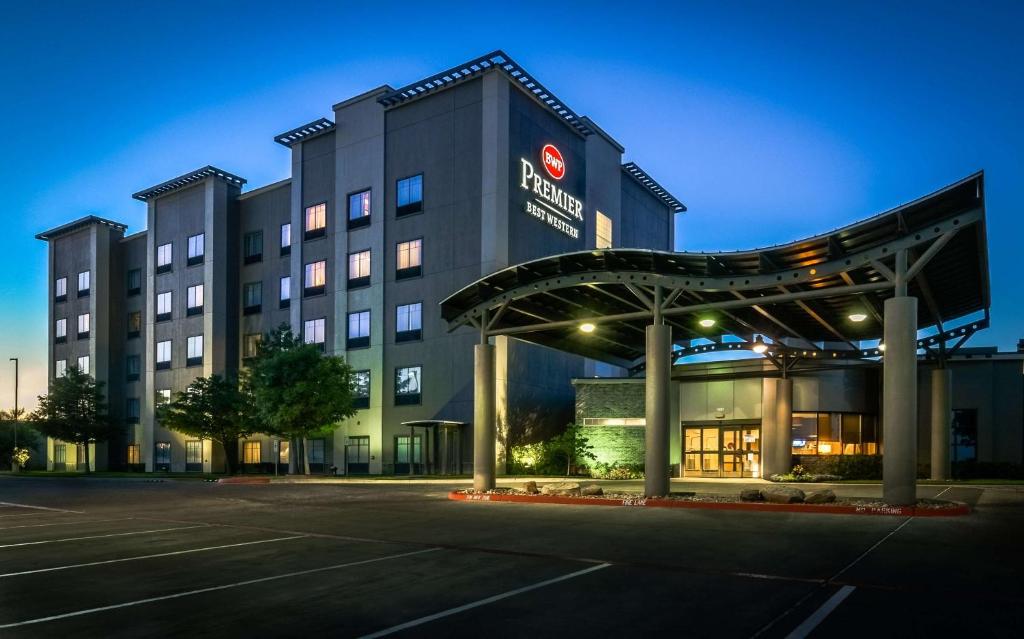 Best Western Premier Bryan College Station - main image
