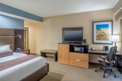 Best Western Premier Bryan College Station - image 12