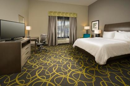 Hilton Garden Inn College Station - image 2