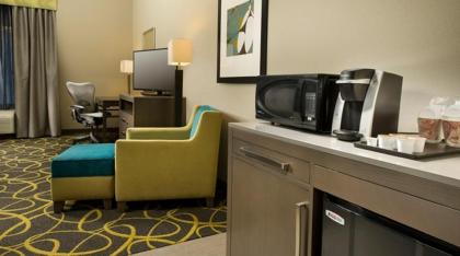 Hilton Garden Inn College Station - image 3