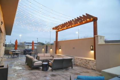 Hyatt House Bryan/College Station - image 11