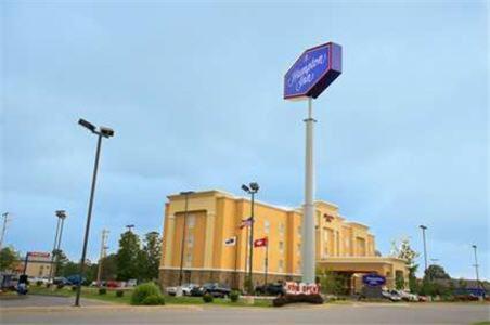 Hampton Inn Bryant - image 5