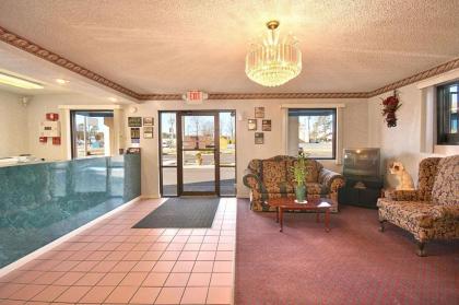 Super 8 by Wyndham Bryant Little Rock Area - image 11