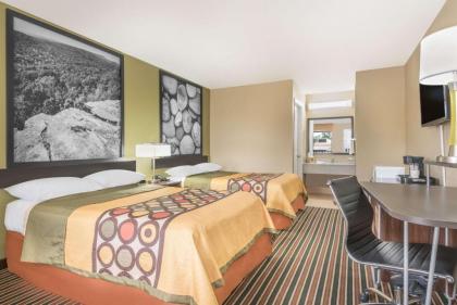 Super 8 by Wyndham Bryant Little Rock Area - image 9