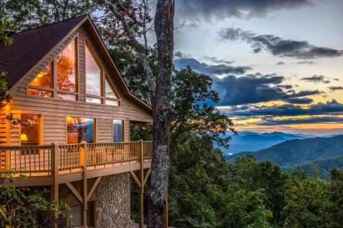 2 Bed 2 Bath Vacation home in Bryson City - main image