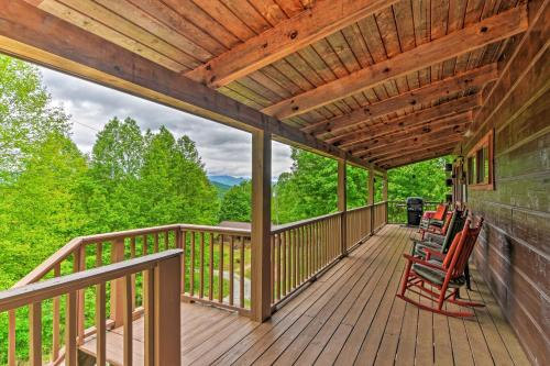Bryson City Cabin with Private Hot Tub and Pool Table! - main image