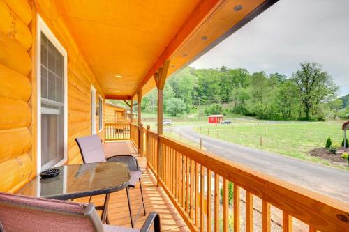 Cozy Bryson City Cabin - 6 Miles to Harrahs! - main image
