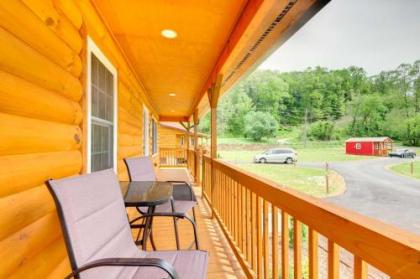 Cozy Bryson City Cabin 5 Miles to Downtown! - image 4