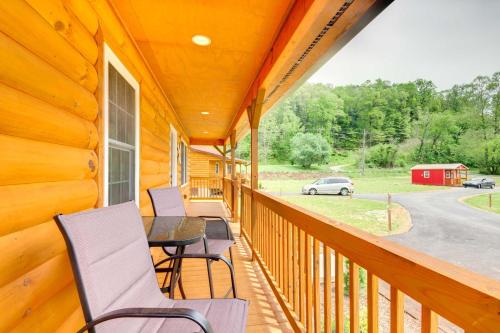 Cozy Bryson City Cabin 5 Miles to Downtown! - image 4