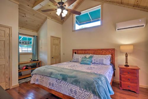 Charming Riverfront Cabin with Private Deck and Hot Tub - image 4