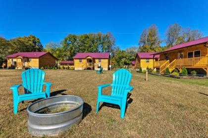 Bryson City Family Cabin - Mins to Smoky Mountains - image 5