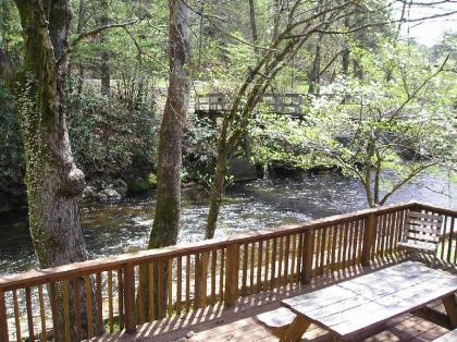 Deep Creek Lodge  - image 14