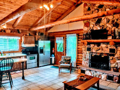 Deep Creek Lodge  - image 2