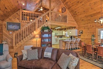 Smoky Mountain Living Grand Cabin with Hot Tub - image 3