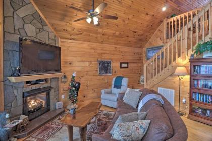 Smoky Mountain Living Grand Cabin with Hot Tub - image 5