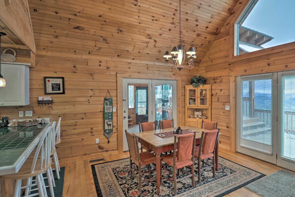Smoky Mountain Living Grand Cabin with Hot Tub - image 6