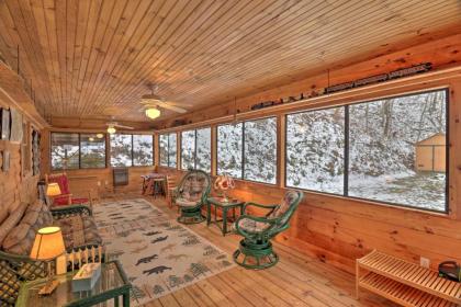 Smoky Mountain Living Grand Cabin with Hot Tub - image 8