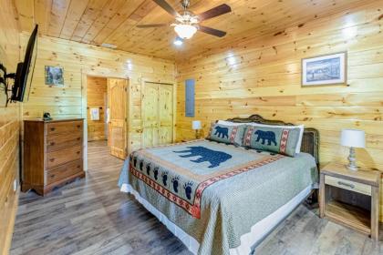 Hilltop Cabin - image 10