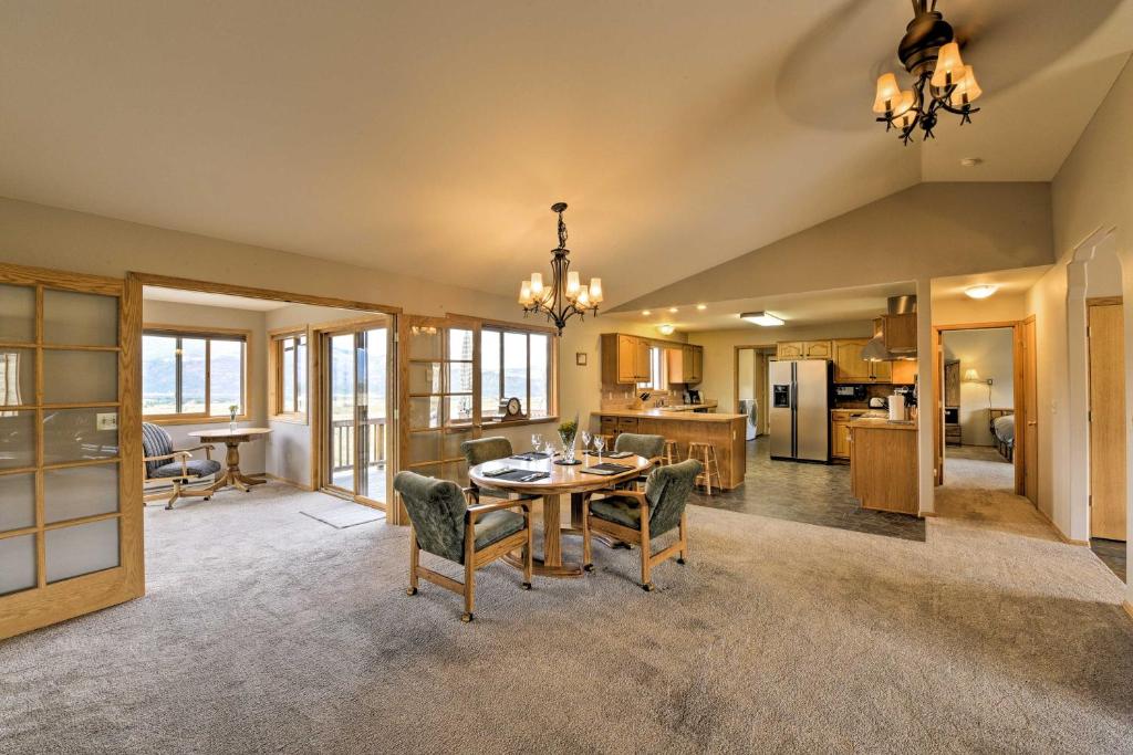 Buena Vista Home on about 7 Acres with Hot Springs Passes - image 4