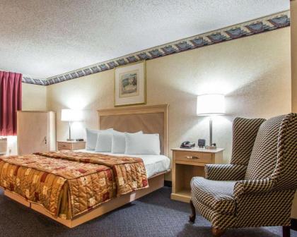 Rodeway Inn  Suites Buena