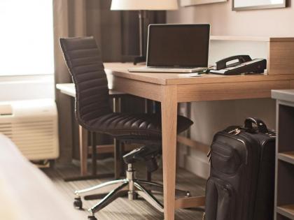 Country Inn & Suites by Radisson Buffalo MN - image 6