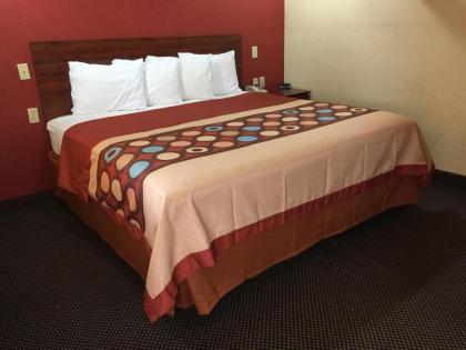 Budget Inn Buffalo - image 15