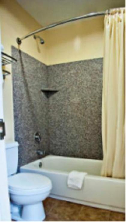 Budget Inn Buffalo - image 3