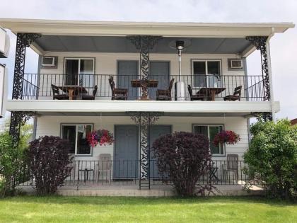 mansion House motel Wyoming