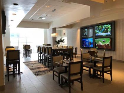 Wyndham Garden Buffalo Downtown - image 3