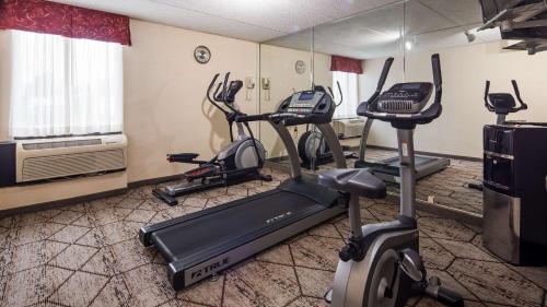 Best Western Inn Buffalo Airport - image 4