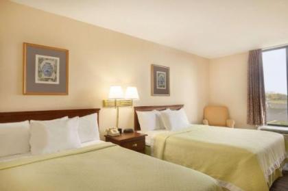 Days Hotel by Wyndham Buffalo Airport