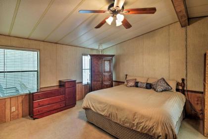 Bullhead City Home with Fire Pit - Walk to CO River! - image 9