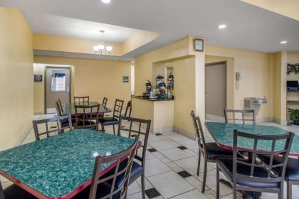 Quality Inn Bulls Gap - image 13