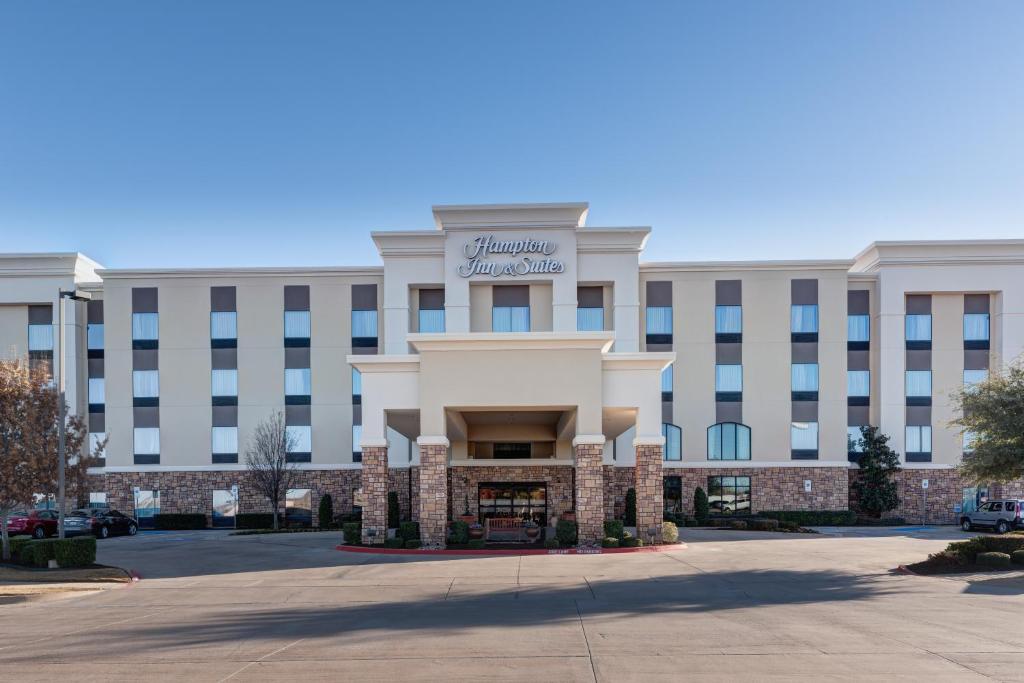 Hampton Inn & Suites Ft. Worth-Burleson - main image