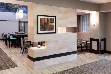 Hampton Inn & Suites Ft. Worth-Burleson - image 5
