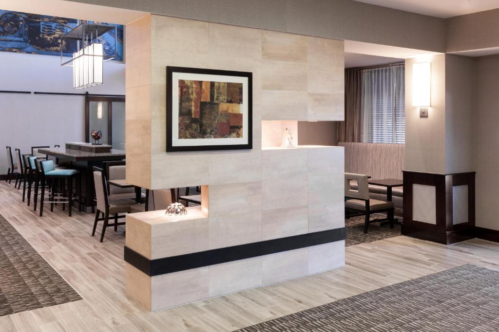 Hampton Inn & Suites Ft. Worth-Burleson - image 5