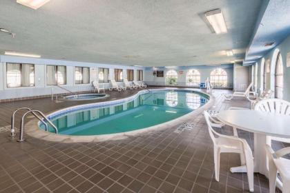 Quality Suites Ft Worth Burleson - image 10