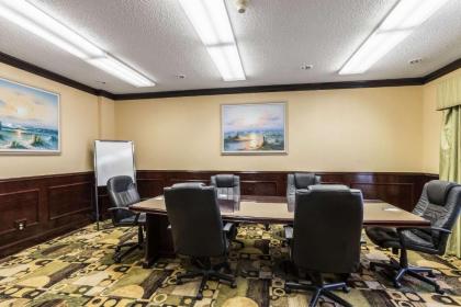 Quality Suites Ft Worth Burleson - image 13