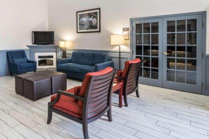 Quality Suites Ft Worth Burleson - image 3