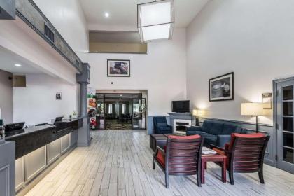 Quality Suites Ft Worth Burleson - image 5