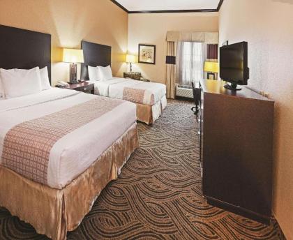 La Quinta by Wyndham Burleson - image 9