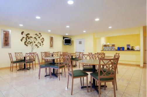 Five Star Inn Burleson - image 7
