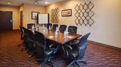 Best Western Plus Burleson Inn & Suites - image 4