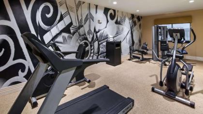 Best Western Plus Burleson Inn & Suites - image 6