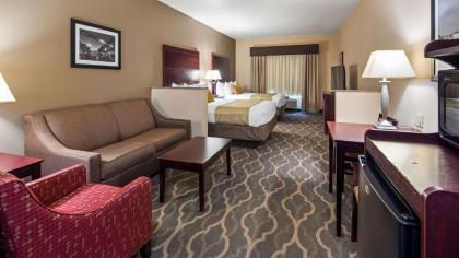 Best Western Plus Burleson Inn & Suites - image 9